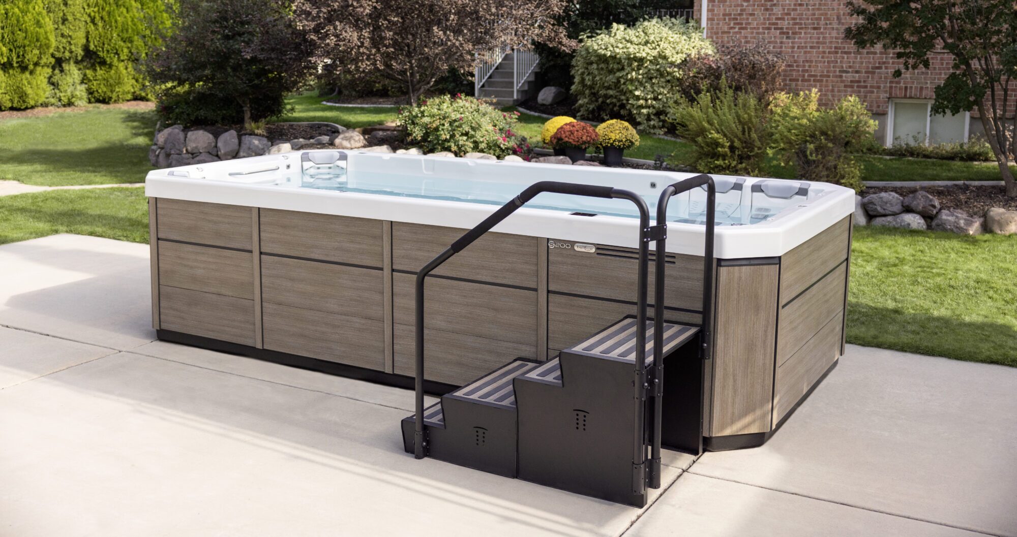 Bullfrog Spa lifestyle 5