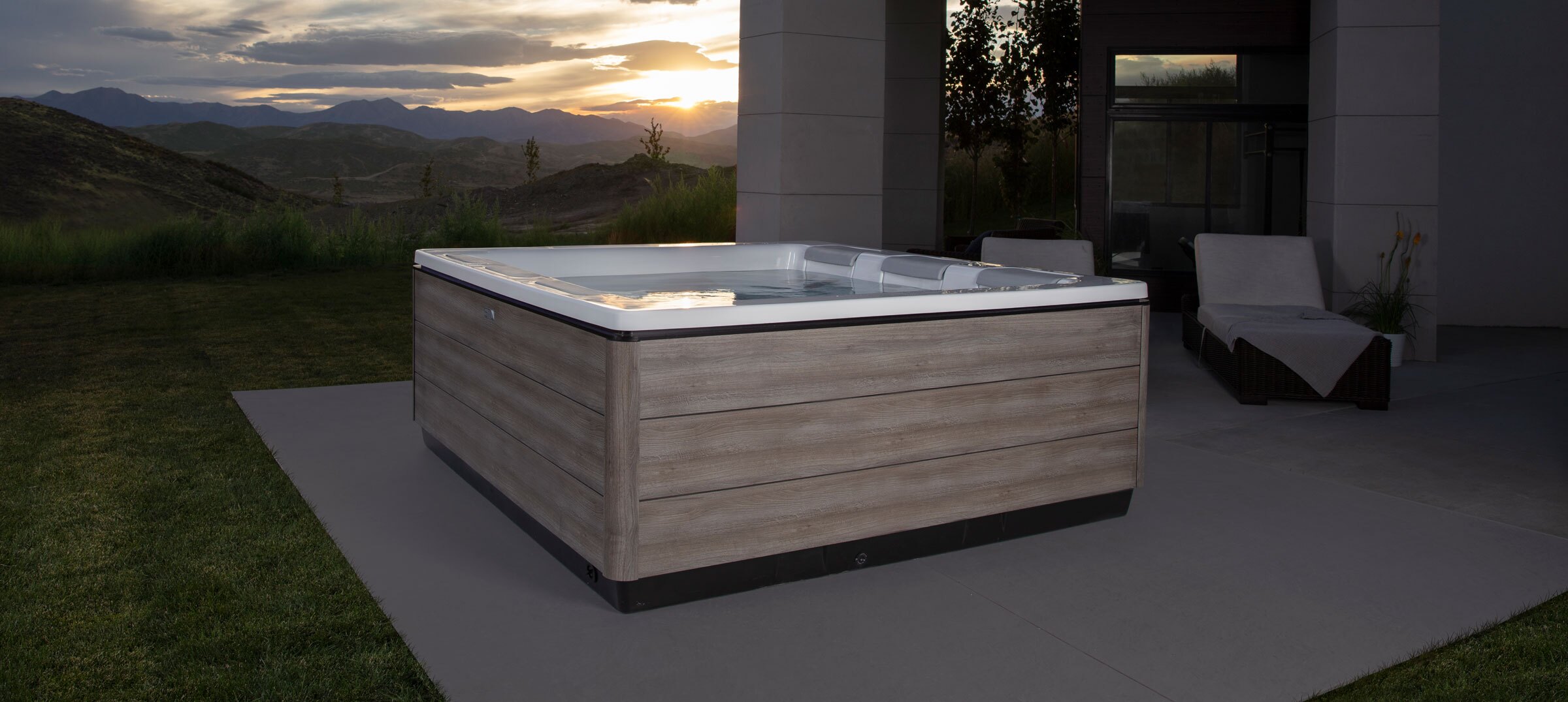 Bullfrog Spa lifestyle 8