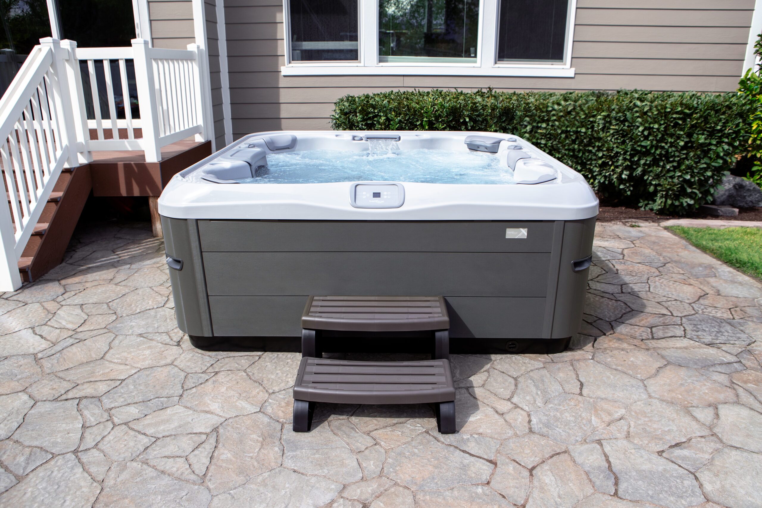 Bullfrog Spa lifestyle 9